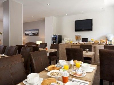 Douglas Hotel Puteaux